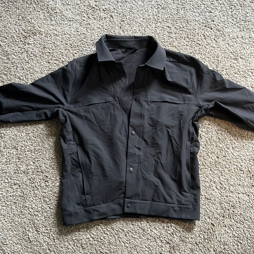 Lululemon men jacket size large